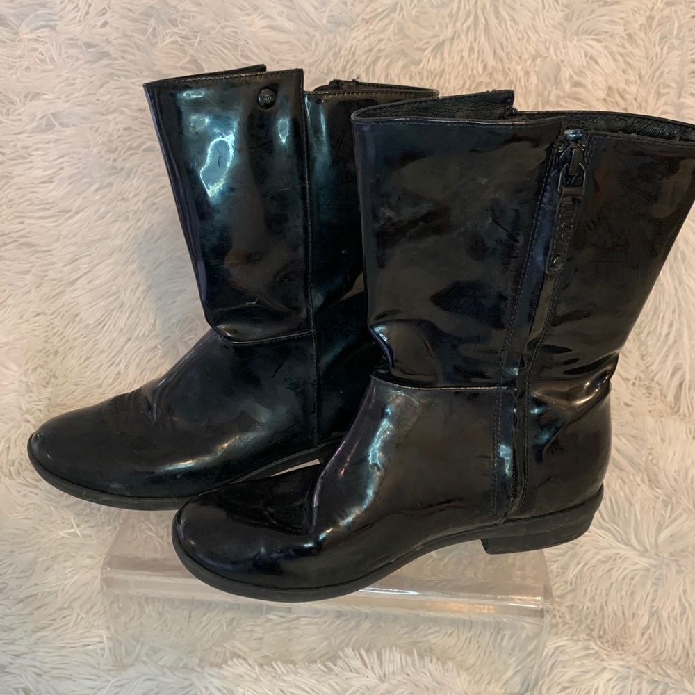Ugg’s Water Proof Zip up Boots Black Size 7
